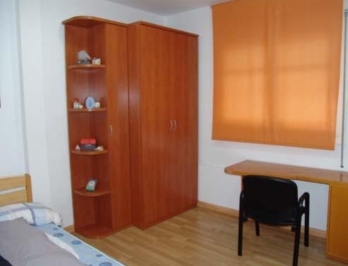 Alquilo habitacion individual para estudiante en Cerdanyola