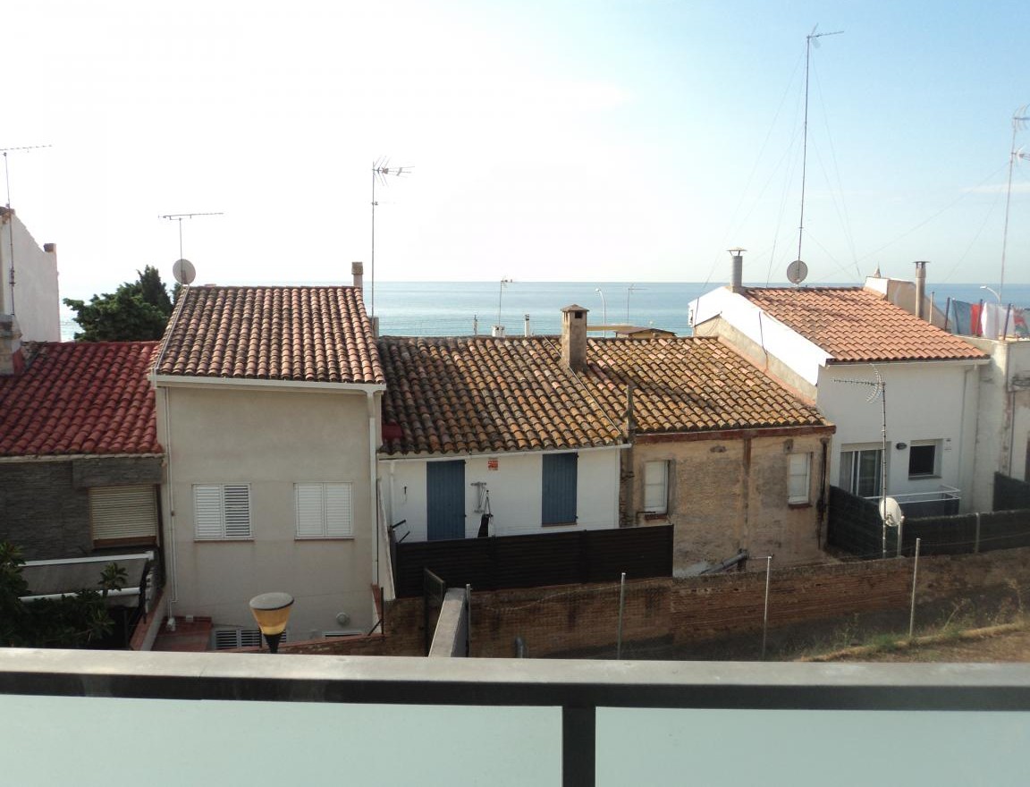 Habitcion con vistas al mar en Badalona